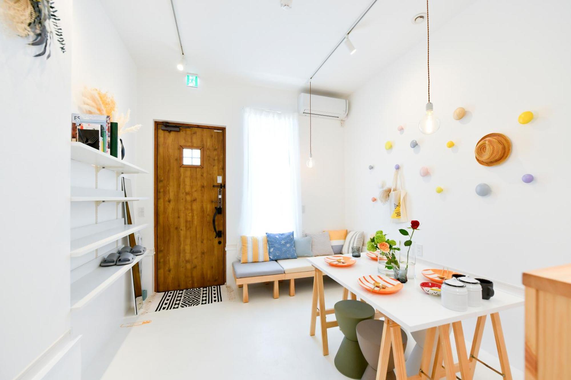 Hostel Walker House 65 Square Meters Whole Rent
